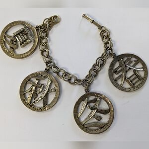 VTG SIGNED B.S.K.© GOLD TONE LARGE 4 SEASON CHARM BRACELET